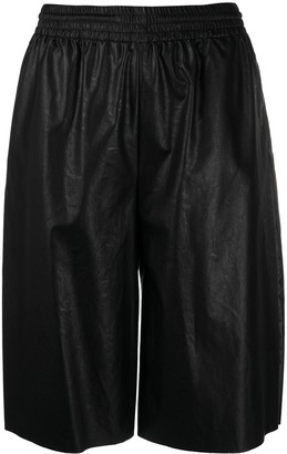パンツ MM6 Maison Margiela fake leather shorts MM6 Maison Margiela fake leather shorts