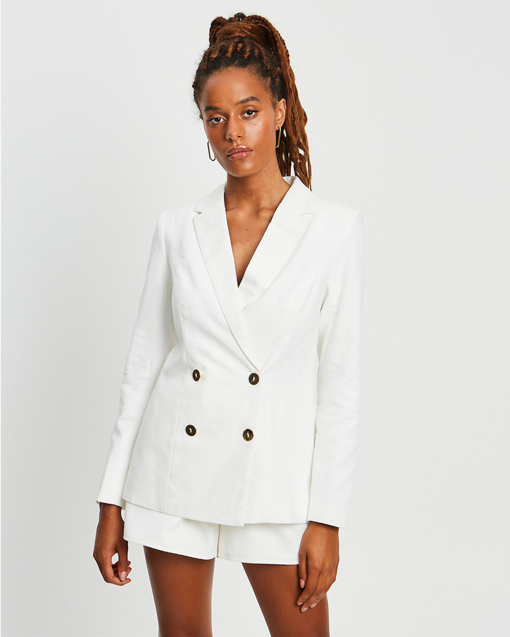 white blazer size 16