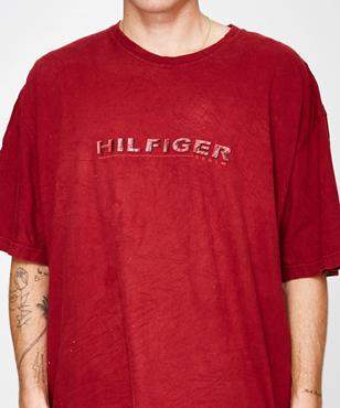 Tommy Hilfiger Storeroom Vintage Vintage Brand T-Shirt Burgundy (XXL)