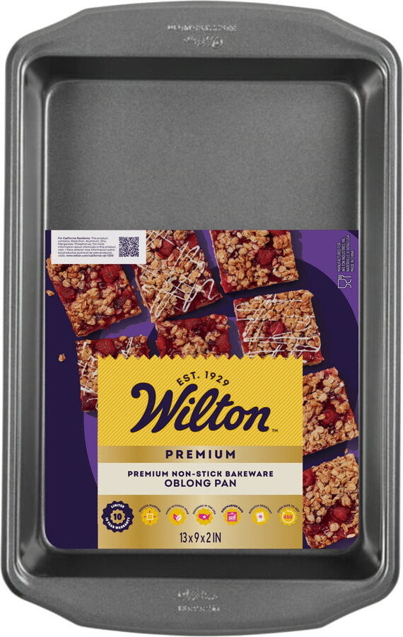 Wilton Premium Non-Stick Oblong Large Brownie Pan 9" x 13" Rectangular Baking Pan, Packaging May Vary