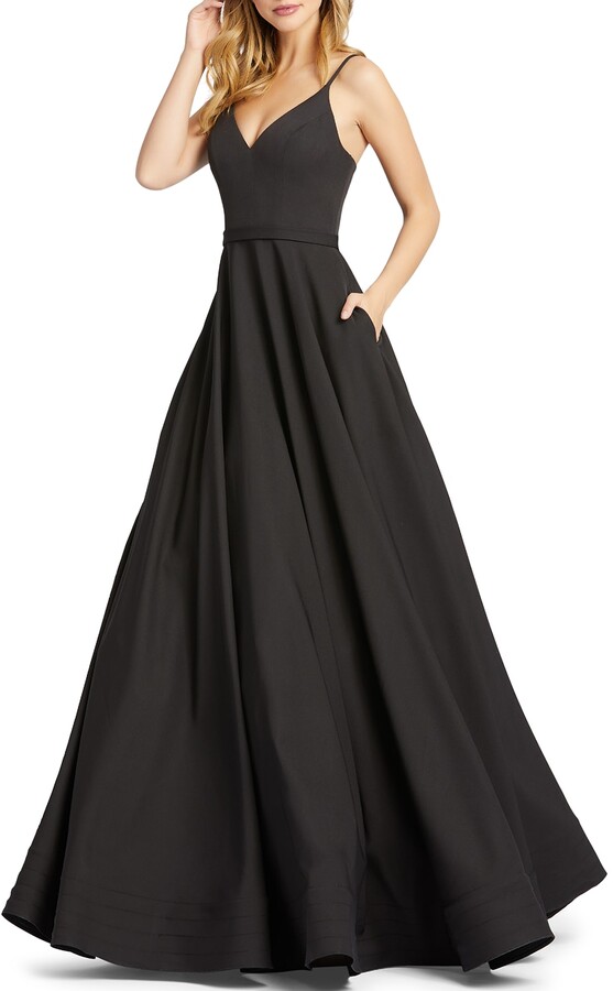 black dress with pockets