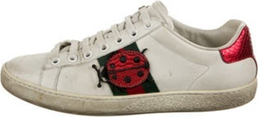 Gucci Leather Low Top Sneakers White Colorblock Pattern Web Accent & Bee Accent Rubber Trim Round-Toes with Embroidered Accent Lace-Up Closure at Uppers Designer