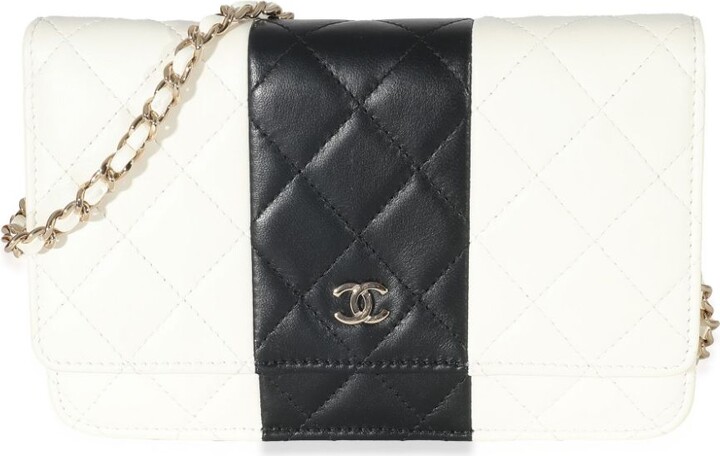 Chanel Pre Owned 2022 Bicolour Wallet-On-Chain - ShopStyle Wallets & Card  Holders