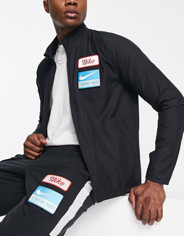 nike running essentials jacket in black