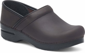 dansko wide shoes