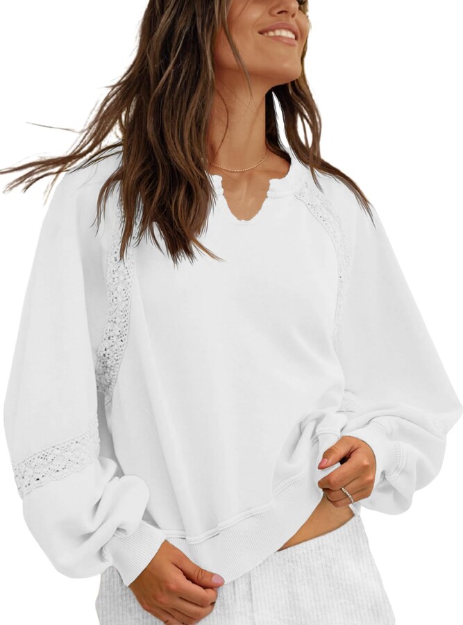 MAOECO Womens Oversized Sweatshirts V Neck Lace Crochet Lantern Long Sleeve Pullover Cropped Tops Fall Outfits Clothes White XX-Large
