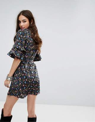 Honey Punch Wrap Front Dress With Ruffle Trim In Vintage Floral