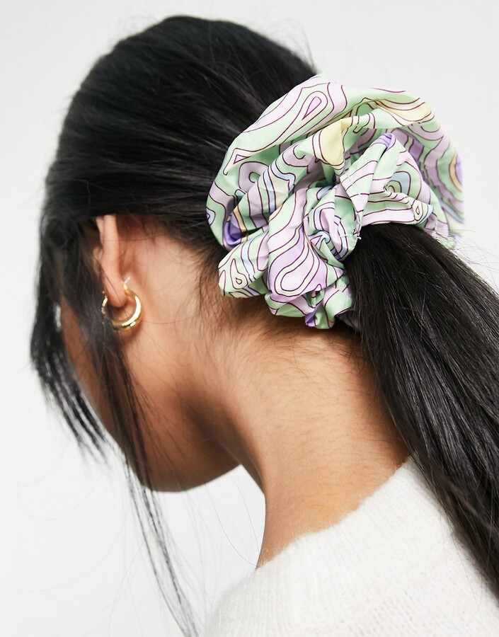 Flat Lay Company The Flat Lay Co. Scrunchie Set in Lilac Towel and
