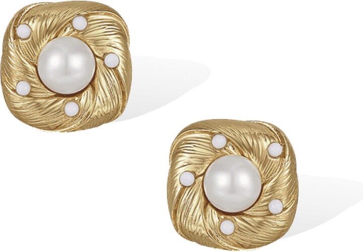 Retro Chic Canary Ear Stud