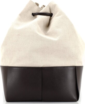 Bottega Veneta® Medium Intrecciato Backpack in Black. Shop online now.