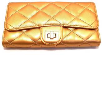 The Chic Boutique Gold Wallet