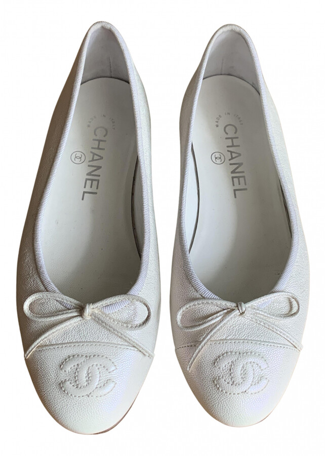 Chanel white Leather Ballet Flats