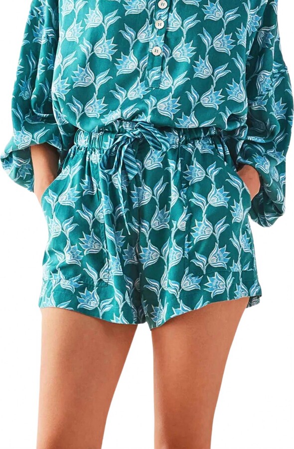 OMIKA Women's Asha Shorts In Nicobar Mantis