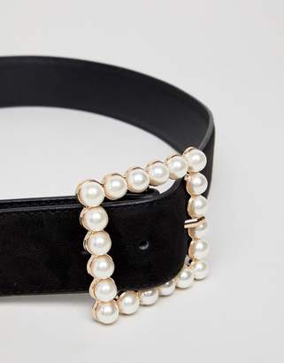 Glamorous faux pearl buckle belt in black