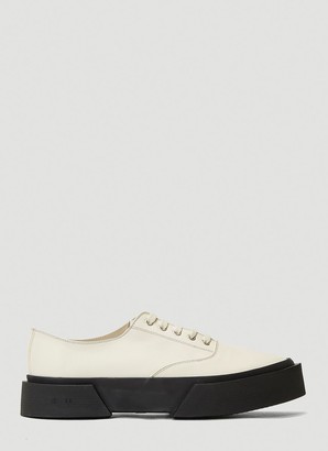 mens plimsoll