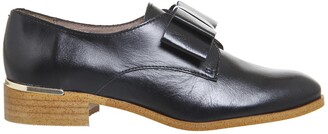 flexa slip on with bow