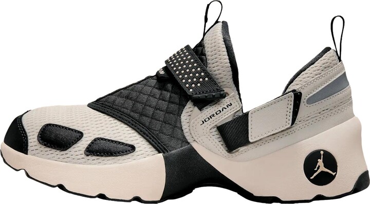 nike air jordan trunner lx