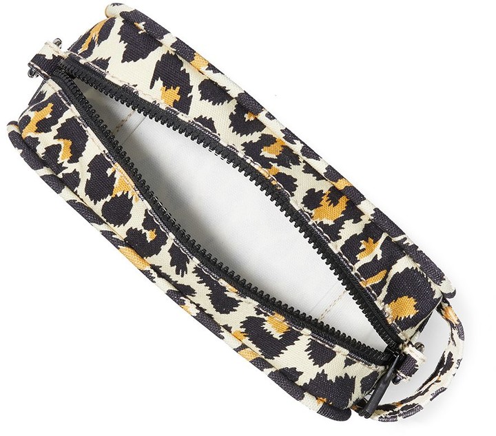 marc jacobs leopard strap