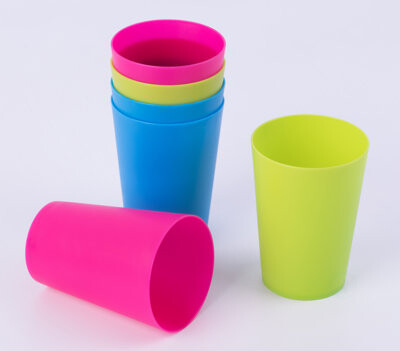 Basicwise Reusable 6 Piece Plastic Cups Set