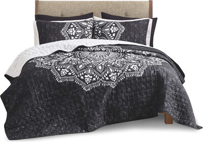 c&g home Badge Black Microfiber 3 Piece Quilt Set