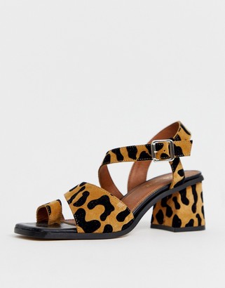 ASOS DESIGN DESIGN Hickery premium suede toe loop block heeled sandals in leopard