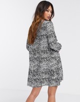 Thumbnail for your product : Stradivarius pleated animal print dress in black & white