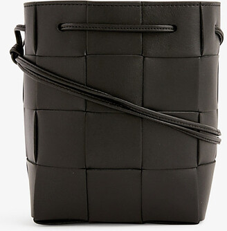 Black Cassette small Intrecciato leather bucket bag