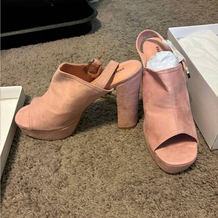 Unique Vintage Women's Suede Buckle Sling Heels In Pink