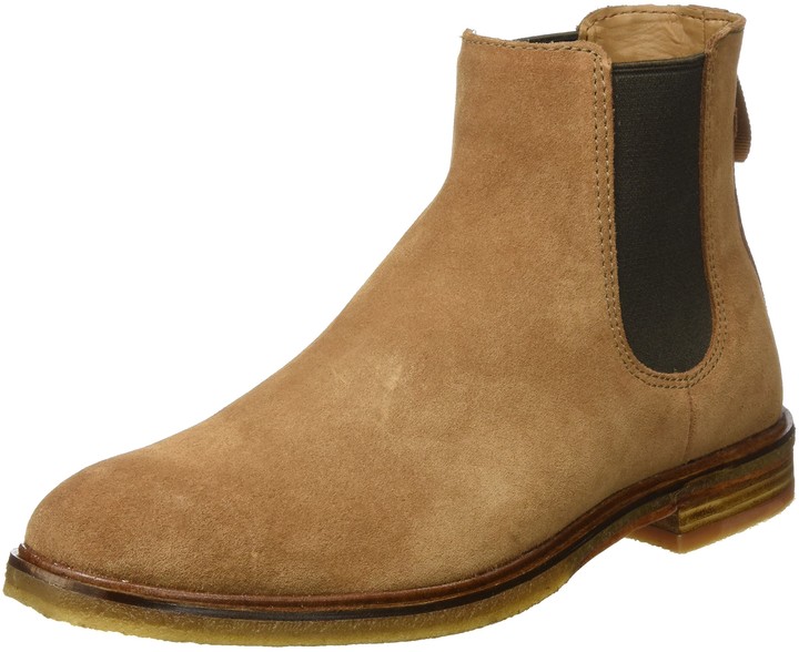 clarks mens boots clearance