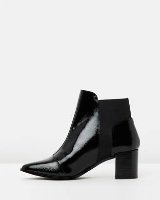 Atmos & Here ICONIC EXCLUSIVE - Belle Leather Ankle Boots