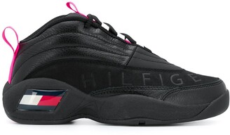 tommy shoes canada