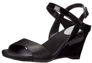 Tahari Womens Fun Leather Open Toe Casual Platform Sandals.