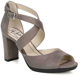lifestride gray pumps