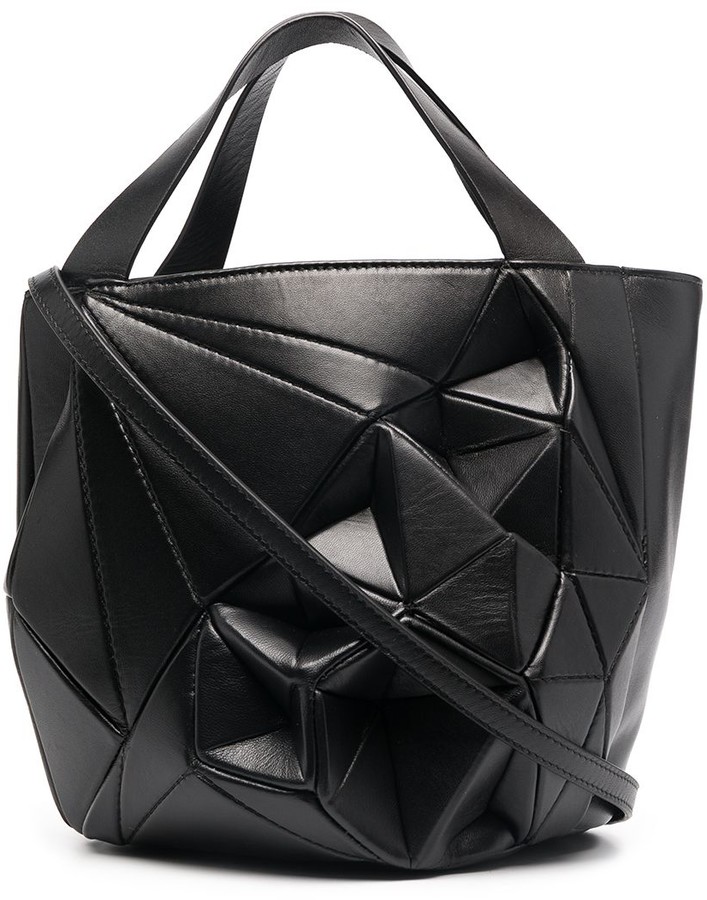 black leather structured handbolsa