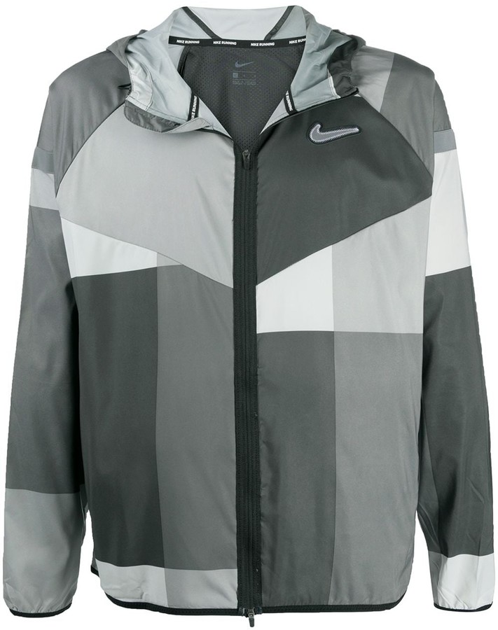 nike running windrunner jacket in multicolour