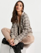 Thumbnail for your product : Abercrombie & Fitch cardigan in houndstooth print