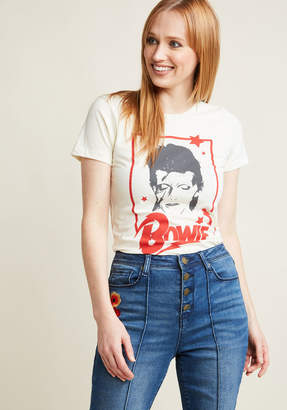 ModCloth Electric You Graphic T-Shirt in L - Short Sleeve Regular Waist