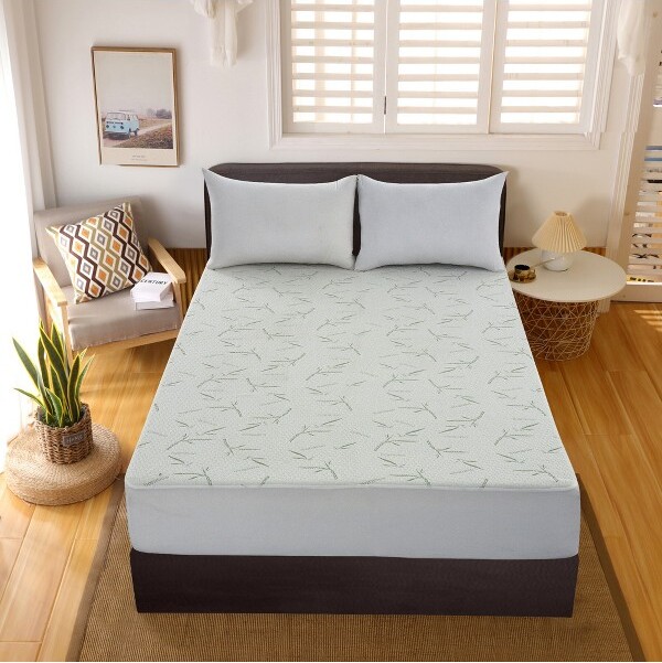 https://img.shopstyle-cdn.com/sim/31/15/31159fd0df2131733c6a65e43205f5cc_best/lux-decor-collection-waterproof-rayon-from-bamboo-and-polyester-mattress-protector-full.jpg