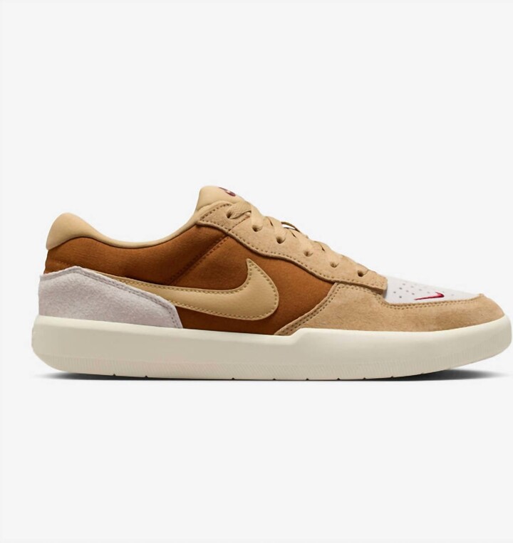 nike beige trainers men