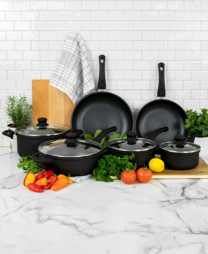 https://img.shopstyle-cdn.com/sim/31/1e/311ed3043b3cf4165a3e4c5d86d61490_best/hells-kitchen-nonstick-10-pc-cookware-set.jpg