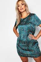 Thumbnail for your product : boohoo Plus Animal Printed Shift Dress