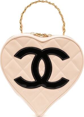 Chanel Pre Owned 1995-1996 CC Heart vanity bag