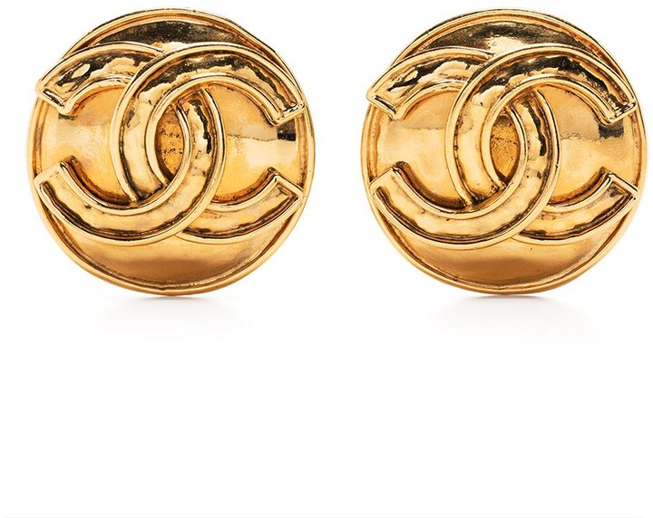 Chanel Pre-owned 1994 CC Faux-Pearl Clip-On Earrings - Gold
