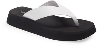 purple crocs outfits