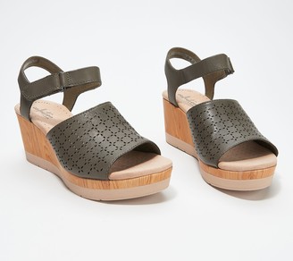 clarks cammy glory wedge