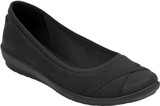 easy spirit ballet flats