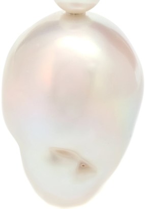 Sophie Bille Brahe Venus 14kt gold single earring with pearls