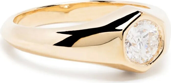 Lizzie Mandler Fine Jewelry 18kt yellow gold Knife Edge diamond signet ring