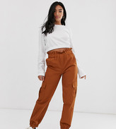 women's petite cargo pants with pockets