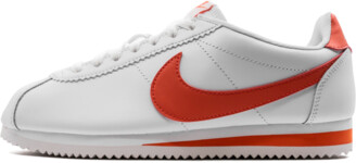 nike women's classic cortez leather casual shoe